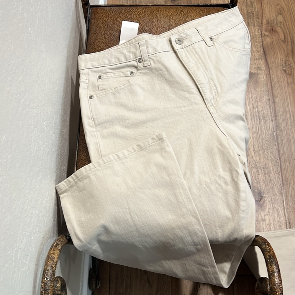 New St John’s Bay Secretly Slender Beige Bootcut Jeans slim through hip & thigh! - Picture 6 of 12